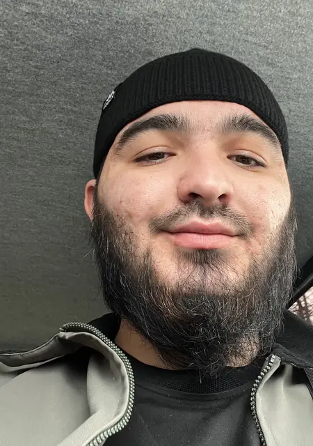 Аслан из Новочеркасска, ищу на сайте знакомства без обязательств