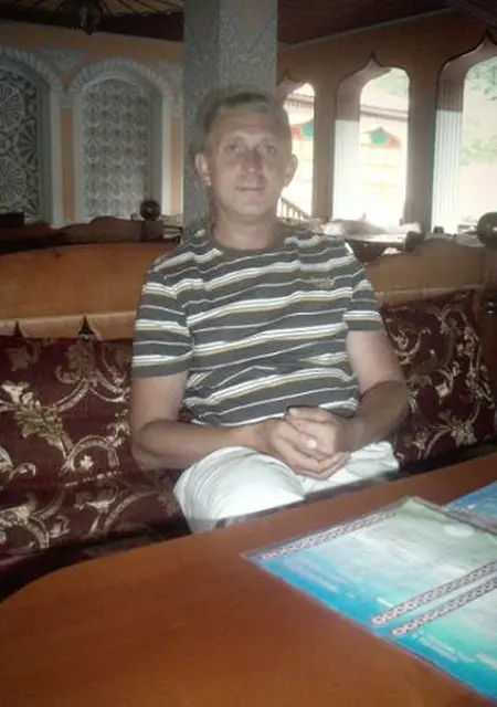 Орест из Львова, мне 60, познакомлюсь для общения