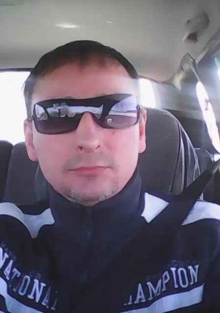 Игорёк из Нефтеюганска, мне 52, познакомлюсь без обязательств