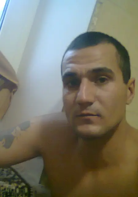 Санек из Энгельса, мне 47, познакомлюсь на одну ночь