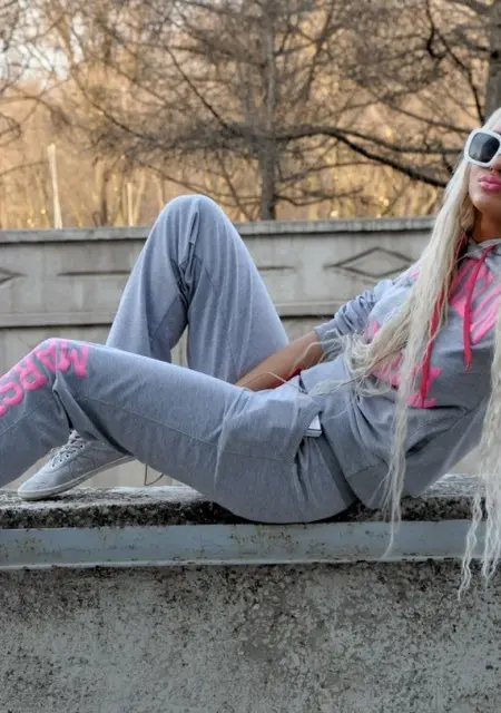 Я Валерия, 45, знакомлюсь на одну ночь в Волгограде