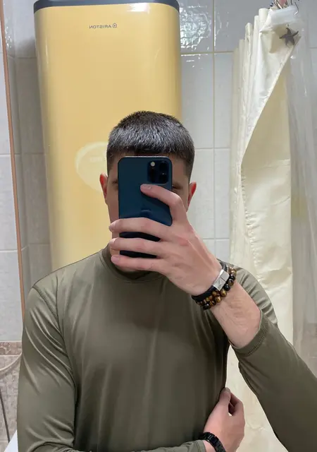 Daniel из Уссурийска, мне 23, познакомлюсь на одну ночь