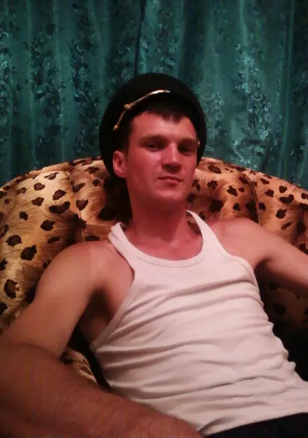 Алексей из Артема, мне 37, познакомлюсь без обязательств