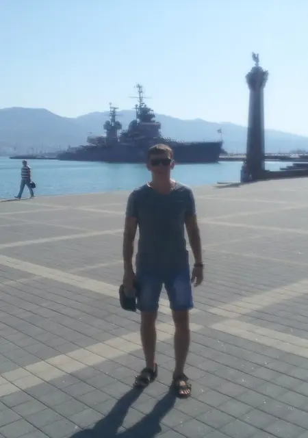 Тимур из Майкопа, ищу на сайте знакомства на одну ночь