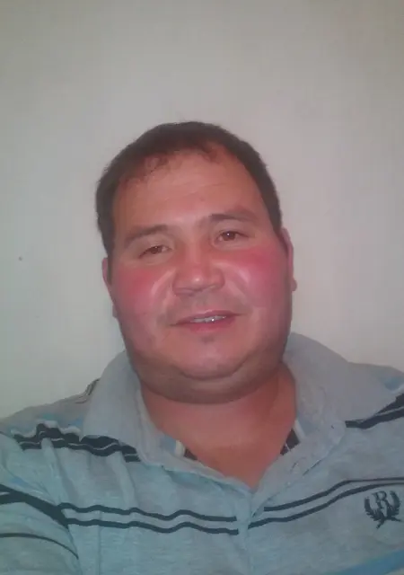 Я Rinat, 46, знакомлюсь на одну ночь в Киришах