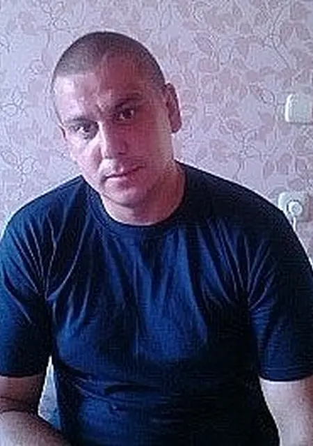 Я Андрей, 46, из Новороссийска, ищу знакомства на одну ночь