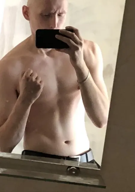 Макс из Нижнего Тагила, мне 27, познакомлюсь для приятного времяпровождения