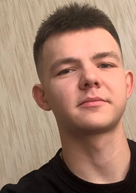 Я Алексей, 19, из Рязани, ищу знакомство для вирта