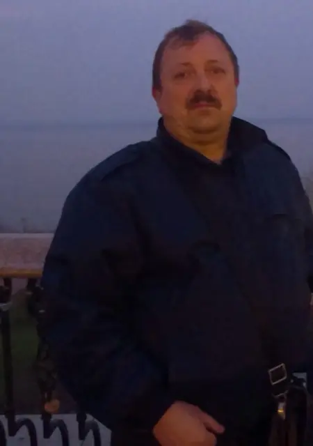 Я Саша, 60, знакомлюсь на одну ночь в Чехове