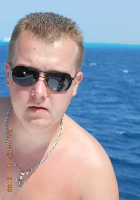 Илья из Домодедова, ищу на сайте знакомства на одну ночь