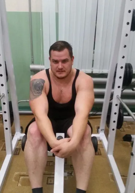 Саша из Ханты-Мансийска, ищу на сайте знакомства на одну ночь