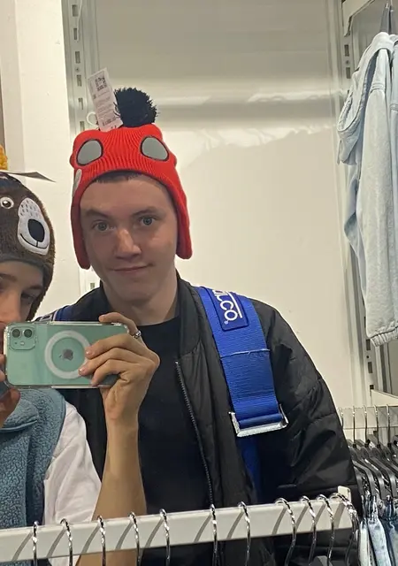 Я Yarik, 20, из Наро-Фоминска, ищу знакомства на одну ночь