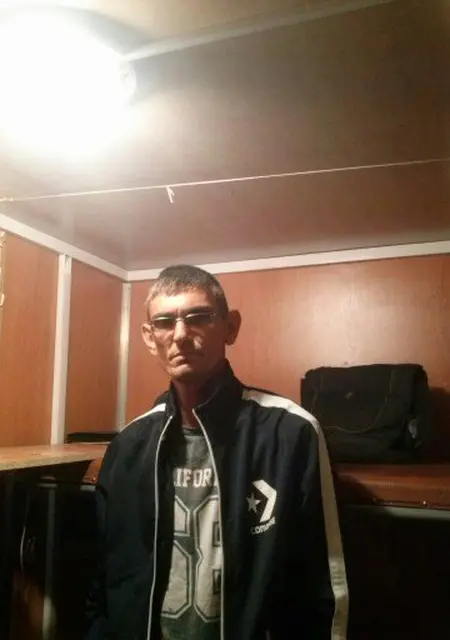 Я Евгений, 48, из Троицка, ищу знакомство для дружбы