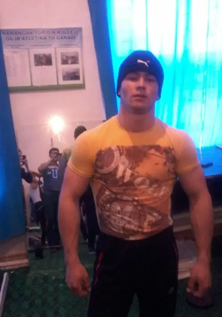 Я Камиль, 28, из Нефтеюганска, ищу знакомства без обязательств