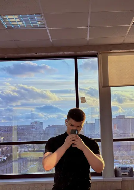 Я Богдан, 19, знакомлюсь для вирта в Подольске