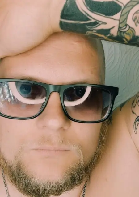 Виктор из Электростали, ищу на сайте знакомства на одну ночь