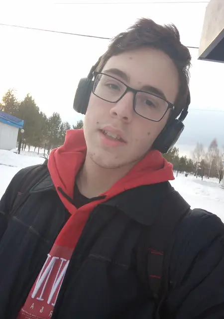 Я Кирилл, 23, знакомлюсь для приятного времяпровождения в Белове