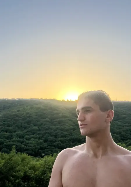 David из Горно-Алтайска, мне 18, познакомлюсь для открытые отношения