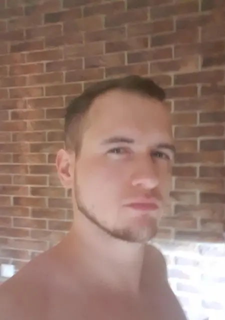 Георгий из Ивантеевки, мне 34, познакомлюсь на одну ночь