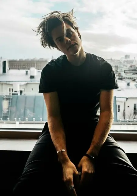 Я Влад, 30, из Россоши, ищу знакомство для приятного времяпровождения