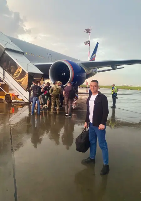 Алексей из Большого Камня, ищу на сайте приятное времяпровождение