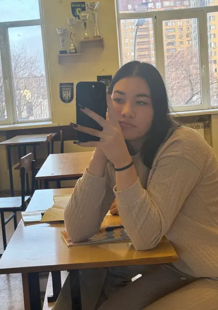 Я Мия, 19, из Ростова-на-Дону, ищу знакомство для постоянных отношений