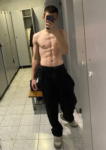 Я Тамерлан, 19, знакомлюсь без обязательств в Владикавказе