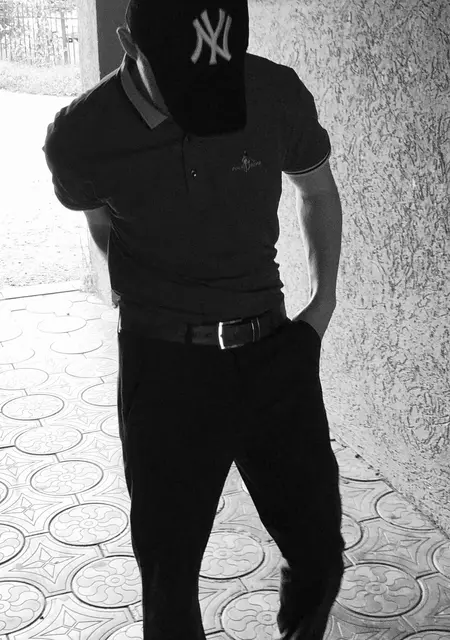 Я Елабуга, 20, из Назрани, ищу знакомство для постоянных отношений