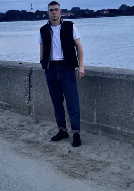 Дмитрий из Новосибирска, мне 21, познакомлюсь для общения