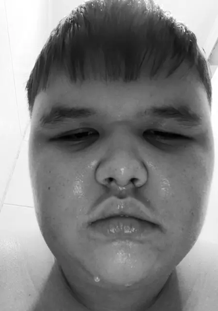 Андрей из Гатчины, ищу на сайте знакомства на одну ночь