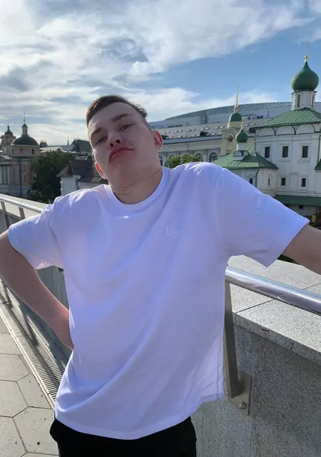 Степан из Гусь-Хрустального, ищу на сайте знакомства на одну ночь