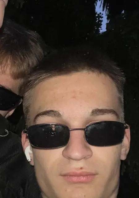 Богдан из Воронежа, ищу на сайте постоянные отношения