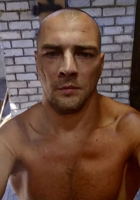 Падший Ангел из Мурманска, мне 39, познакомлюсь на одну ночь