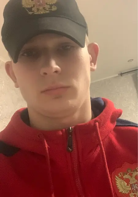 Я Дмитрий, 19, из Нижнего Новгорода, ищу знакомство для вирта