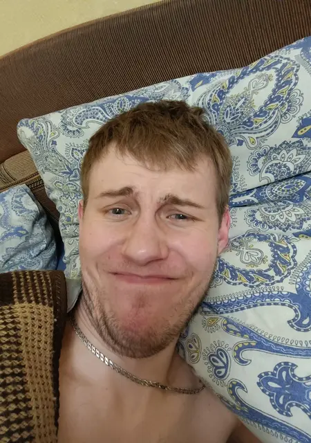 Я Виталий, 24, знакомлюсь без обязательств в Колпине