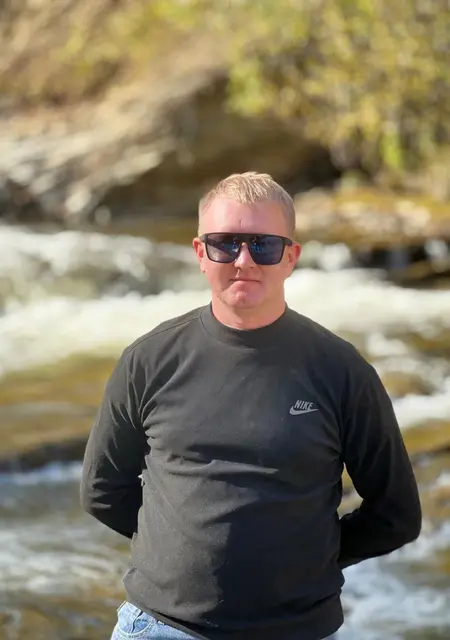 Я Дмитрий, 32, из Южно-Сахалинска, ищу знакомства без обязательств