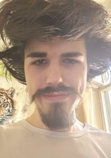 Я Максим, 27, из Мурино, ищу знакомство для дружбы