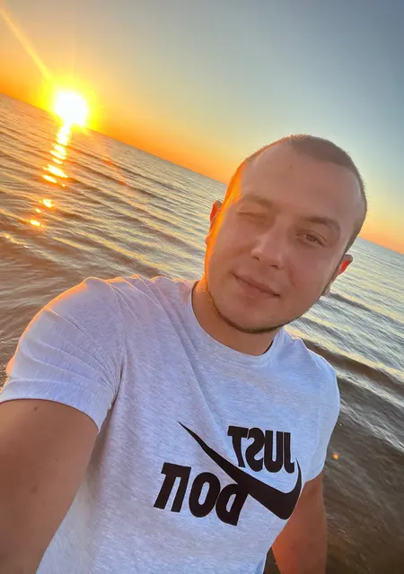 Стас из Сыктывкара, мне 28, познакомлюсь для открытые отношения