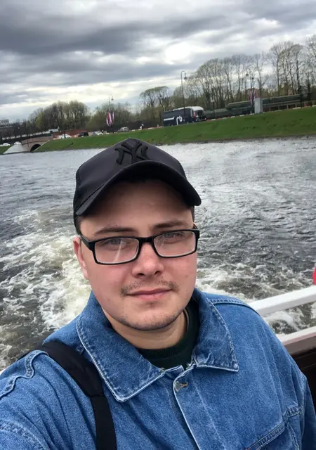 Stas из Кирова, мне 29, познакомлюсь на одну ночь