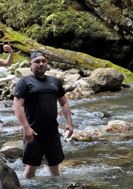 Я Александр, 38, из Орска, ищу знакомства без обязательств