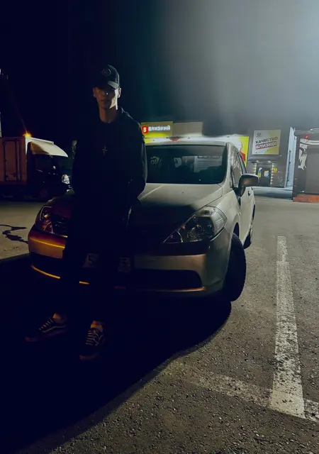 Александр из Уссурийска, мне 21, познакомлюсь для постоянных отношений