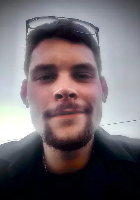 Я Александр, 23, из Электростали, ищу знакомства на одну ночь