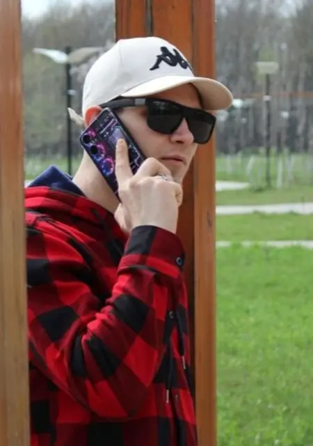 Я Lemiks, 19, из Воронежа, ищу знакомство для открытые отношения