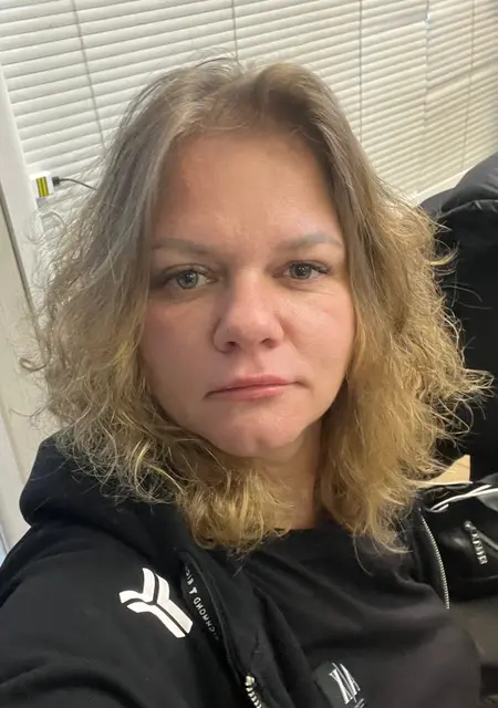 Виктория из Колпина, мне 38, познакомлюсь на одну ночь