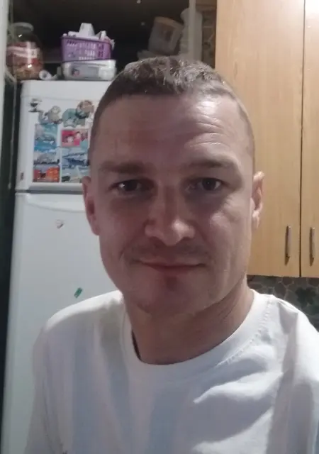 Максим из Электростали, мне 43, познакомлюсь на одну ночь