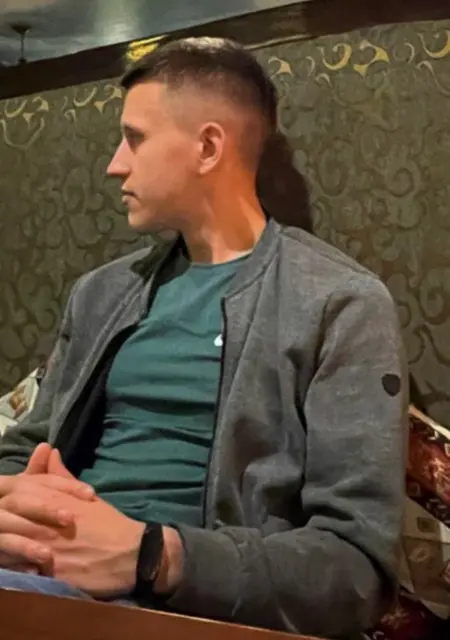 Антон из Череповца, мне 23, познакомлюсь для приятного времяпровождения