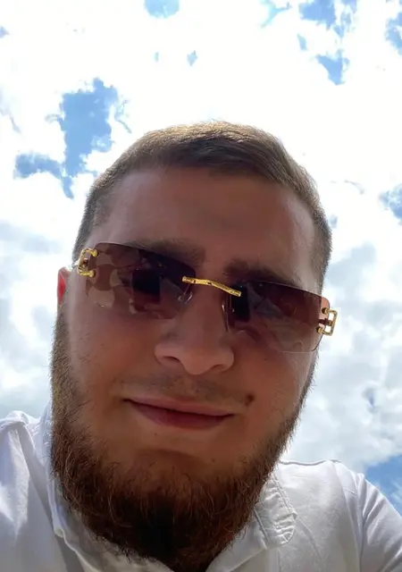 Rasul из Дербента, мне 24, познакомлюсь без обязательств