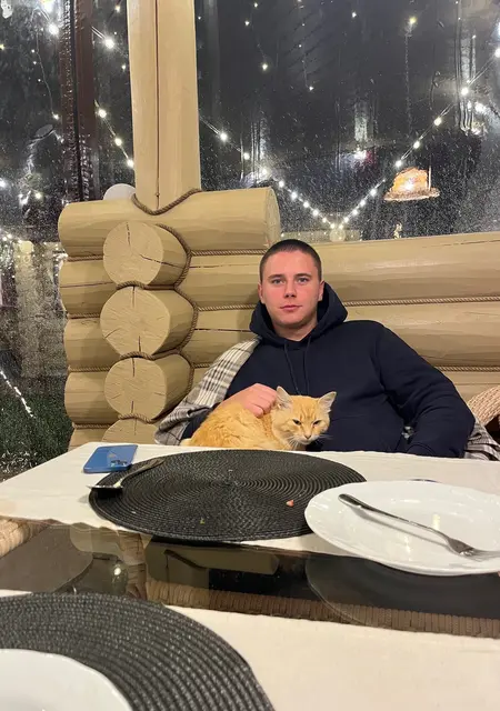 Я Егор, 24, из Северска, ищу знакомства без обязательств