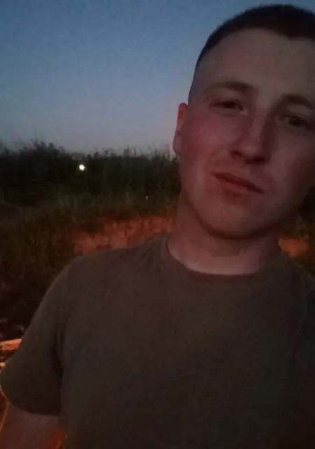 Я Макс, 28, знакомлюсь без обязательств в Ижевске
