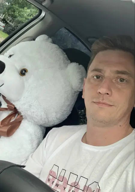 Я Александр, 41, из Санкт-Петербурга, ищу знакомства без обязательств